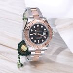 Rolex Yacht-Master 40 126621 (2022) - Black dial 40 mm Steel case (2/7)