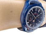 Omega Speedmaster Professional Moonwatch Moonphase 304.93.44.52.03.002 (2024) - Blue dial 44 mm Ceramic case (6/8)