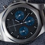 Girard-Perregaux Laureato 81020-11-631-11A (2022) - Black dial 43 mm Steel case (5/6)