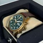 IWC Pilot Spitfire Chronograph IW387902 (2022) - Groen wijzerplaat 41mm Brons (5/8)