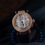 Cartier Pasha WJPA0012 (2021) - Silver dial 35 mm Rose Gold case (2/8)