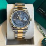 Rolex Datejust 36 126233 (2026) - Grijs wijzerplaat 36mm Goud/Staal (2/7)