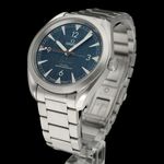 Omega Seamaster Railmaster 220.10.40.20.03.001 (2019) - Blue dial 40 mm Steel case (2/8)