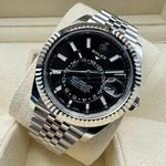 Rolex Sky-Dweller 326934 (2022) - Black dial 42 mm Steel case (3/8)