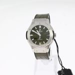 Hublot Classic Fusion 565.NX.8970.LR (2024) - Groen wijzerplaat 38mm Titanium (1/4)