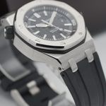 Audemars Piguet Royal Oak Offshore Diver 15703ST - (2/7)
