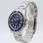 Breitling Superocean 42 A17366 (2020) - Blue dial 42 mm Steel case (3/8)