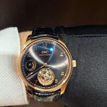 IWC Portuguese Tourbillon IW545901 (2025) - Zwart wijzerplaat 42mm Roségoud (1/1)