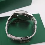 Rolex Oyster Perpetual 41 124300 (2024) - 41 mm Steel case (6/8)