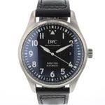 IWC Pilot Mark IW327009 (2019) - Zwart wijzerplaat 40mm Staal (1/4)