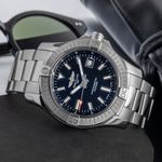 Breitling Avenger A17318101B1A1 - (2/8)