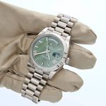 Rolex Day-Date 40 228239 (Unknown (random serial)) - Green dial 40 mm White Gold case (5/8)