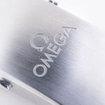 Omega Seamaster Diver 300 M 210.30.42.20.04.002 (2021) - White dial 42 mm Steel case (7/8)