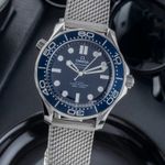 Omega Seamaster Diver 300 M 210.30.42.20.03.002 (Onbekend (willekeurig serienummer)) - Blauw wijzerplaat 42mm Staal (3/8)