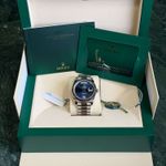 Rolex Day-Date 40 228239 (2025) - Blue dial 40 mm White Gold case (2/7)