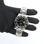 Rolex Submariner Date 16610 (Unknown (random serial)) - Black dial 40 mm Steel case (2/8)