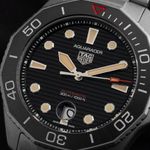 TAG Heuer Aquaracer WBP208D.BF0631 (2025) - Black dial 43 mm (3/7)