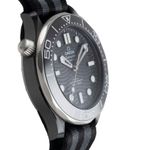 Omega Seamaster Diver 300 M 210.92.44.20.01.002 (Unknown (random serial)) - Black dial 44 mm Ceramic case (7/8)