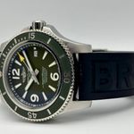 Breitling Superocean 44 A17367A11L1W1 (2022) - Groen wijzerplaat 44mm Staal (10/10)