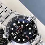 Omega Seamaster Diver 300 M 210.22.42.20.01.004 (2020) - Zwart wijzerplaat 42mm Staal (3/8)