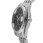 Tudor Prince Date 72034 - (6/8)