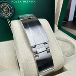 Rolex Sea-Dweller 126600 (2021) - Black dial 43 mm Steel case (3/8)