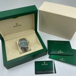 Rolex Sky-Dweller 336934 (2024) - Green dial 42 mm Gold/Steel case (2/8)