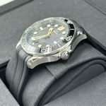 Omega Seamaster Diver 300 M 210.22.42.20.01.004 (2024) - Black dial 42 mm Steel case (3/8)