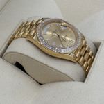 Rolex Day-Date 40 228398TBR (2022) - Champagne dial 40 mm Yellow Gold case (6/8)