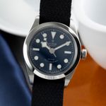 Tudor Black Bay 32 79580 (Unknown (random serial)) - Blue dial 32 mm Steel case (3/8)