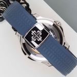 Patek Philippe Aquanaut 5164G-001 (2024) - Blue dial 41 mm White Gold case (7/8)