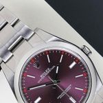 Rolex Oyster Perpetual 39 114300 (2019) - Rood wijzerplaat 39mm Staal (3/8)