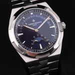 Vacheron Constantin Overseas 4000V/210A-B911 (2024) - Blue dial 41 mm Steel case (2/8)