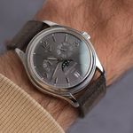 Patek Philippe Annual Calendar 5146G-010 (Onbekend (willekeurig serienummer)) - Grijs wijzerplaat 39mm Witgoud (1/8)