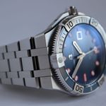 Maurice Lacroix Aikon A16058-SS002-431-1 (2023) - Blue dial 43 mm Steel case (6/8)