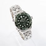 Omega Seamaster Diver 300 M 210.30.42.20.10.001 (2023) - Groen wijzerplaat 42mm Staal (4/8)