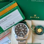 Rolex Explorer 214270 (2018) - Black dial 39 mm Steel case (7/7)