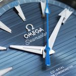 Omega Seamaster Aqua Terra 220.10.41.21.03.002 (2024) - Blue dial 41 mm Steel case (3/7)