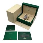 Rolex GMT-Master II 126711CHNR (2022) - Black dial 40 mm Gold/Steel case (5/5)