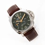 Panerai Luminor 1950 PAM00715 (2024) - Green dial 44 mm Platinum case (2/8)