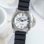 Panerai Luminor Submersible PAM01223 (Unknown (random serial)) - White dial 42 mm Steel case (3/8)