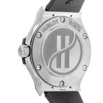 Hublot Classic Fusion Quartz 581.NX.1470.RX.1104 (2024) - Black dial 33 mm Titanium case (5/6)