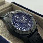 Breitling Avenger V13317 - (5/8)