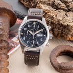 IWC Pilot Spitfire Chronograph IW387903 (2020) - Zwart wijzerplaat 41mm Staal (3/8)