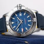 Breitling Avenger A17328101C1X1 (2026) - Blauw wijzerplaat 42mm Staal (1/2)