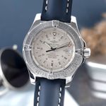 Breitling Colt Automatic A17380 (2006) - Silver dial 41 mm Steel case (3/8)