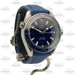 Omega Seamaster Planet Ocean 232.92.38.20.03.001 (2021) - Blue dial 38 mm Titanium case (3/8)