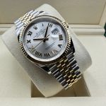 Rolex Datejust 36 126233 (2026) - 36 mm Gold/Steel case (1/8)