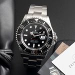 Rolex Sea-Dweller 126600 (Unknown (random serial)) - Black dial 43 mm Steel case (1/8)