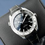 Omega Seamaster Planet Ocean 215.30.44.21.03.001 (2017) - Blue dial 44 mm Steel case (2/8)